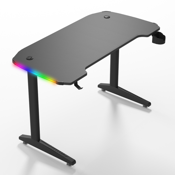 PC Gaming Schreib tisch im neuen Look mit Mauspad